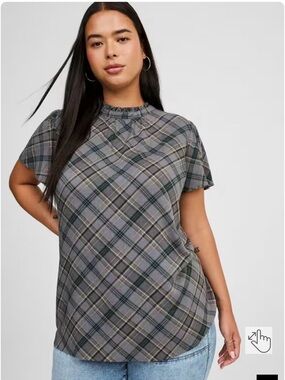 Rayon Slub Mock Neck Flutter Sleeve Top